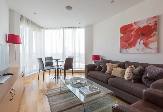 Wandsworth Bridge, holiday apartment in Wandsworth, London