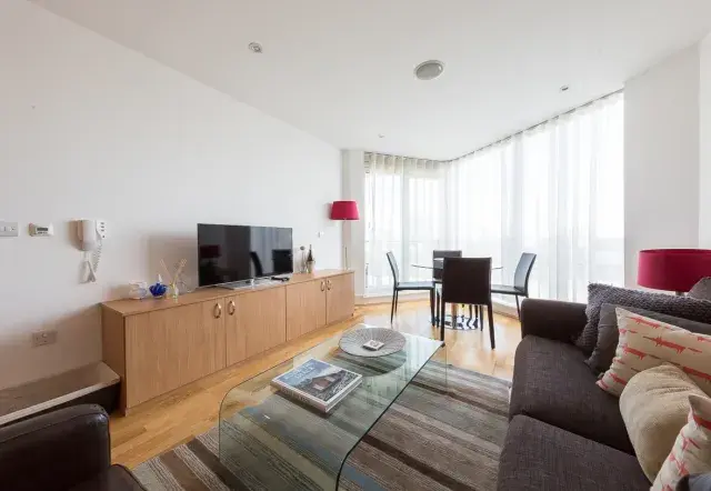 Wandsworth Bridge, holiday apartment in Wandsworth, London