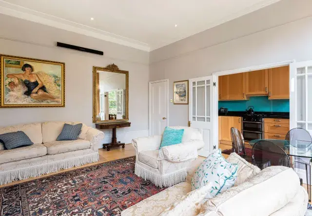 Buckland Crescent, holiday apartment in Primrose Hill, London