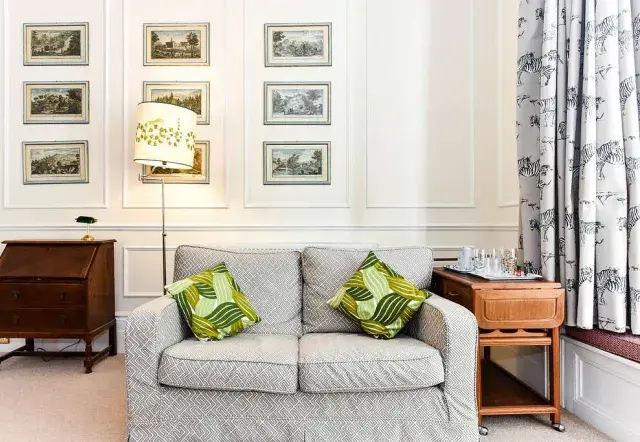 Beaufort Gardens, holiday apartment in Belgravia, London