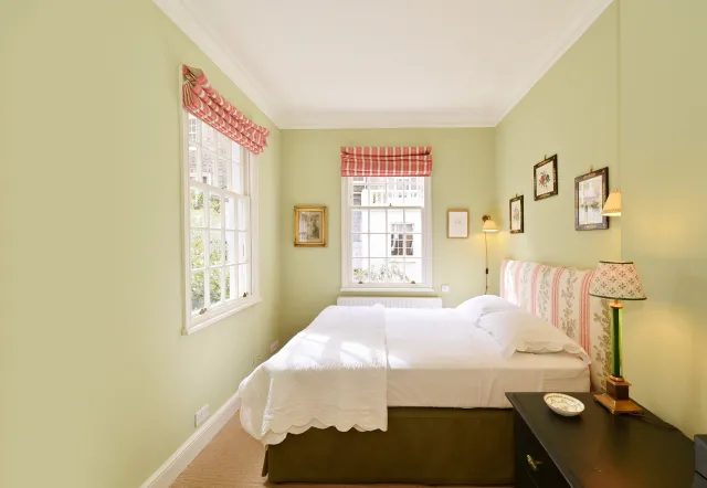 Cambridge Street, holiday apartment in Pimlico, London