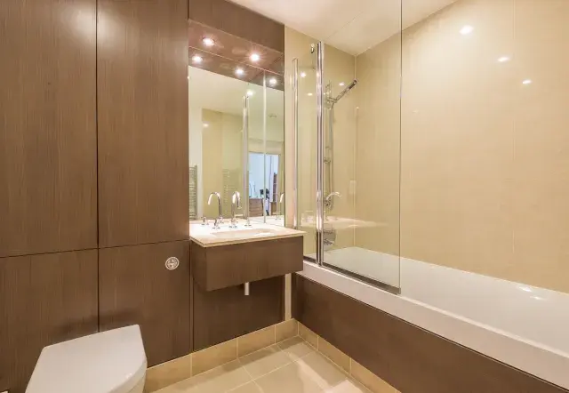 Wandsworth Bridge, holiday apartment in Wandsworth, London