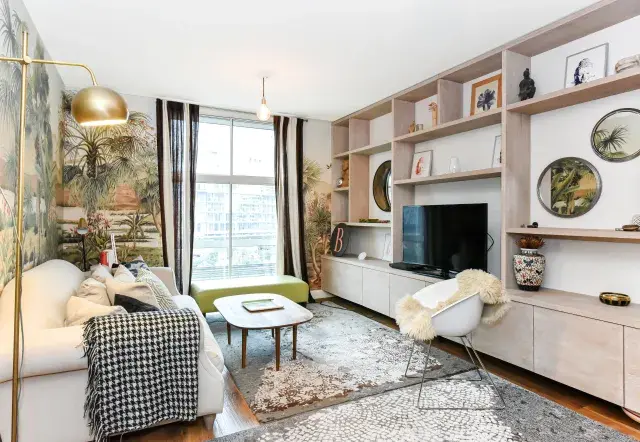 Chelsea Bridge Wharf, holiday apartment in Battersea, London