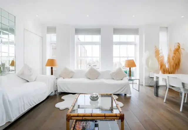 The Lanterns, holiday apartment in Battersea, London