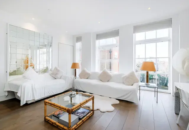 The Lanterns, holiday apartment in Battersea, London