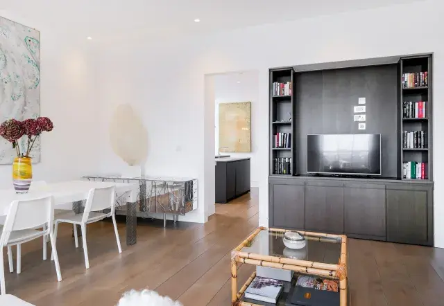 The Lanterns, holiday apartment in Battersea, London