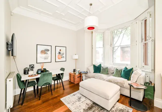 Lower Sloane Street, holiday apartment in Chelsea, London