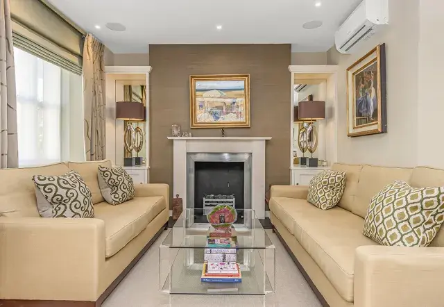 Campden Hill Gardens II, holiday home in Kensington, London
