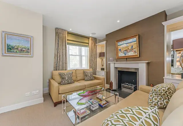 Campden Hill Gardens II, holiday home in Kensington, London