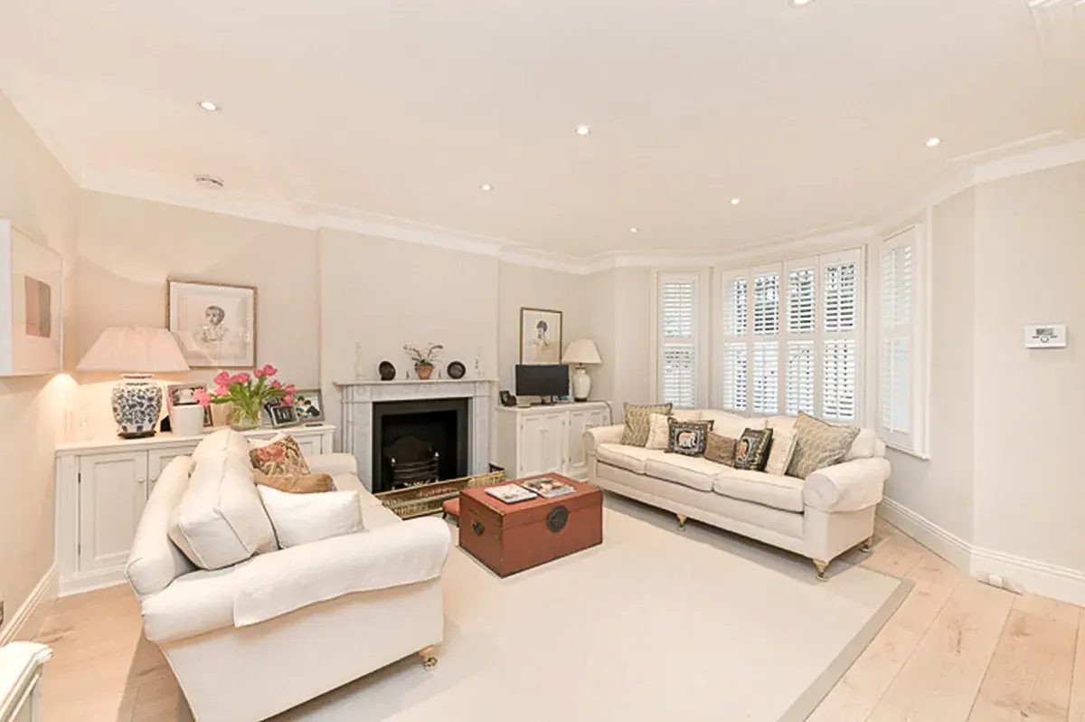 Abingdon Road, holiday apartment in Kensington, London