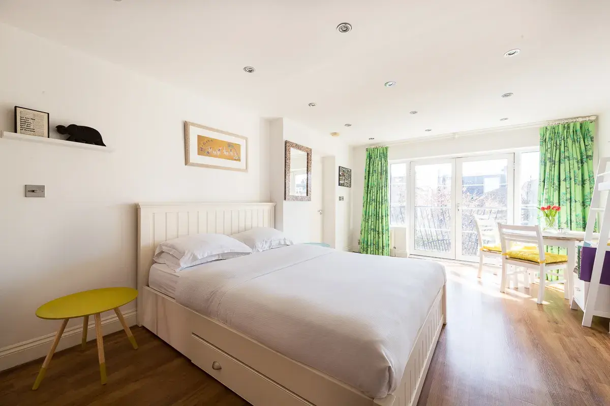 Little Venice III, holiday apartment in Little Venice, London