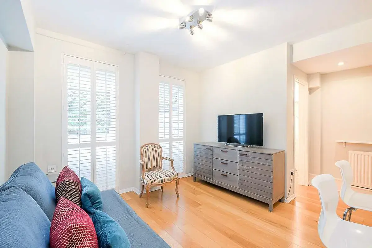 Sloane Square, holiday apartment in Chelsea, London