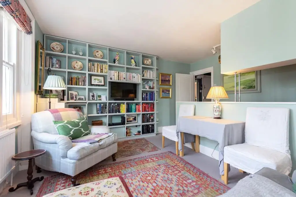 Campden Hill Gardens, holiday apartment in Notting Hill, London