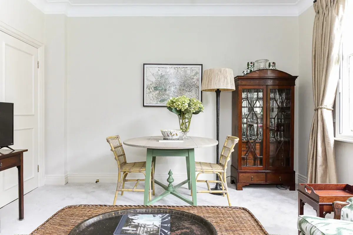 Kensington Gardens, holiday apartment in Kensington, London