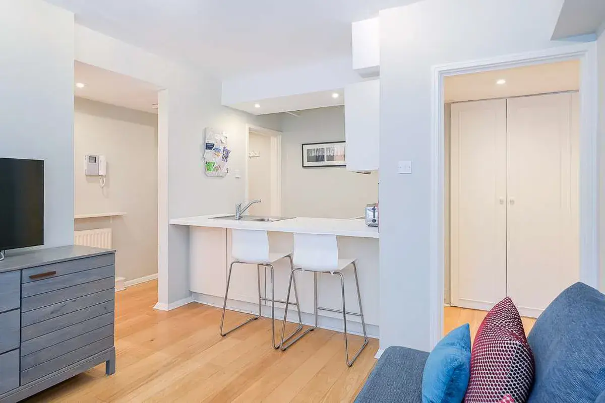 Sloane Square, holiday apartment in Chelsea, London