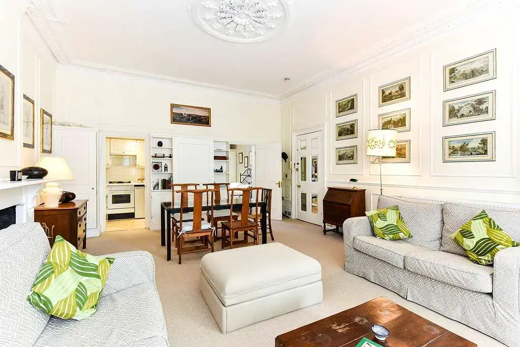 Beaufort Gardens, holiday apartment in Belgravia, London