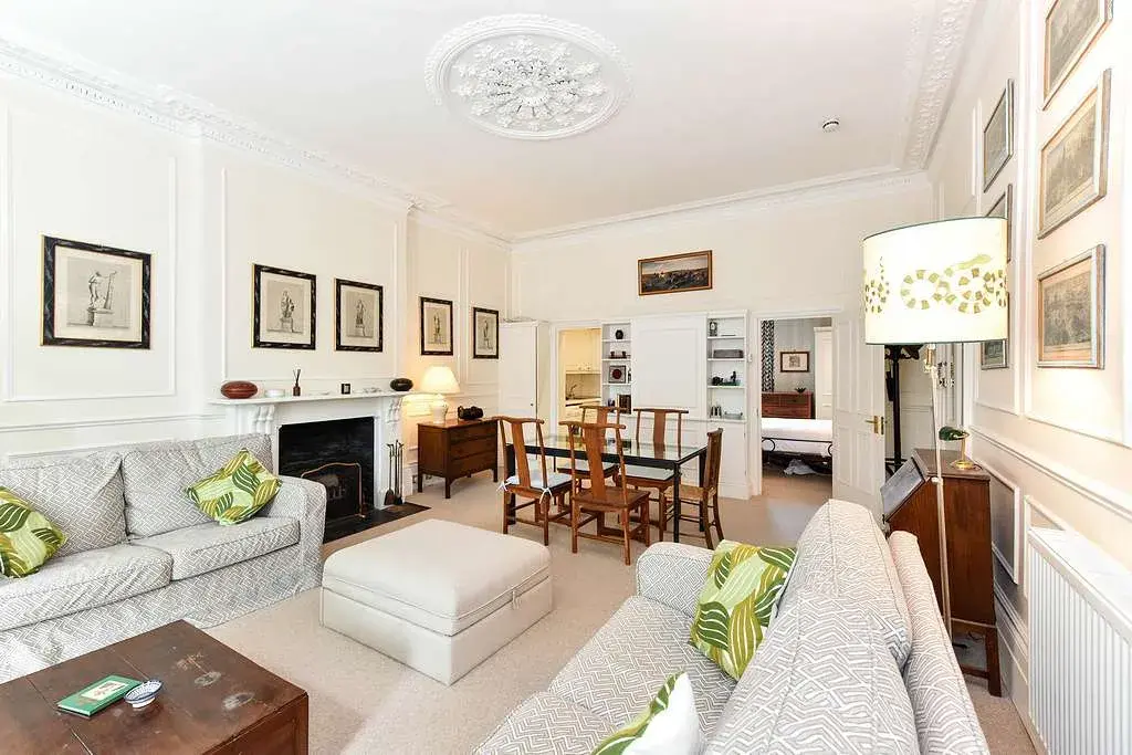 Beaufort Gardens, holiday apartment in Belgravia, London
