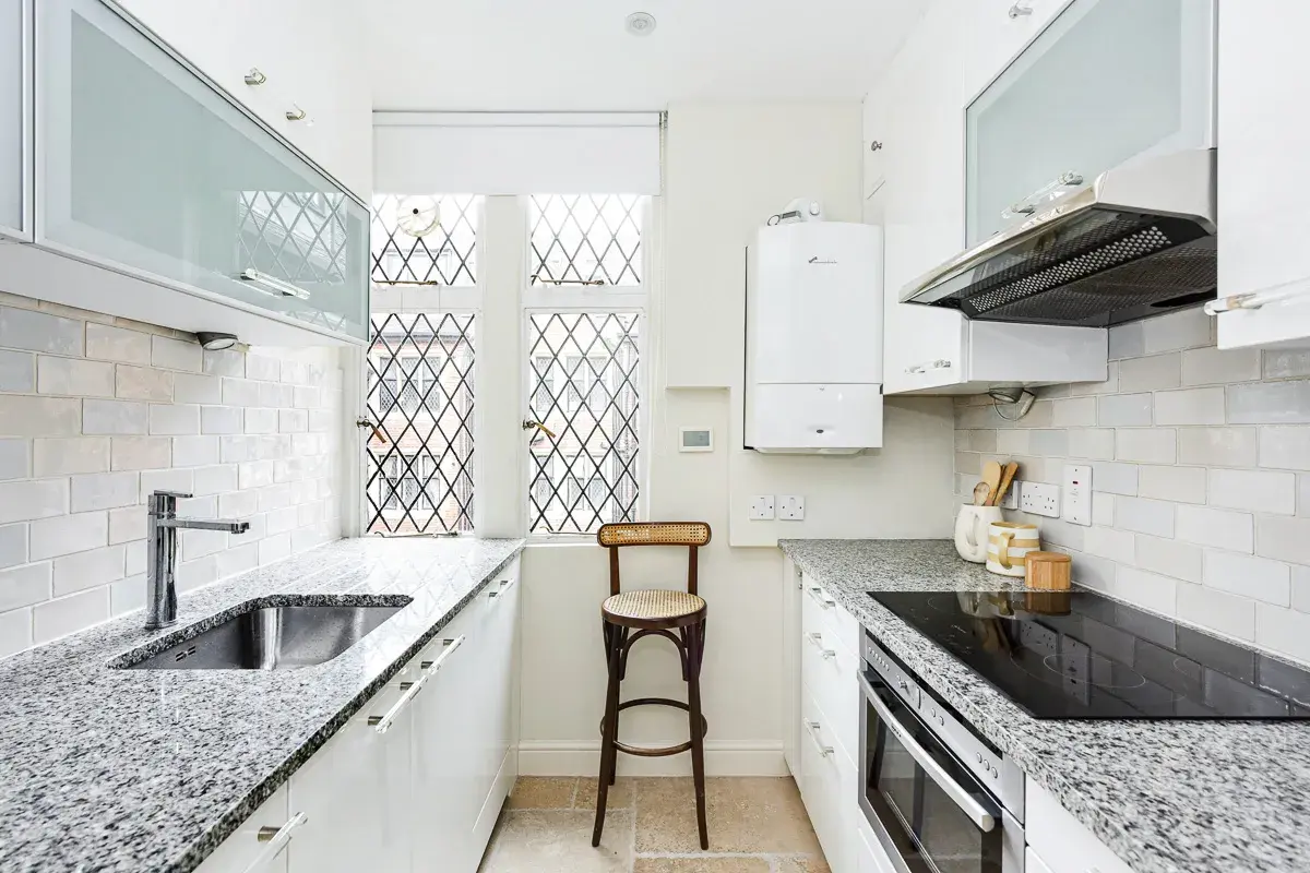 Kensington Gardens, holiday apartment in Kensington, London