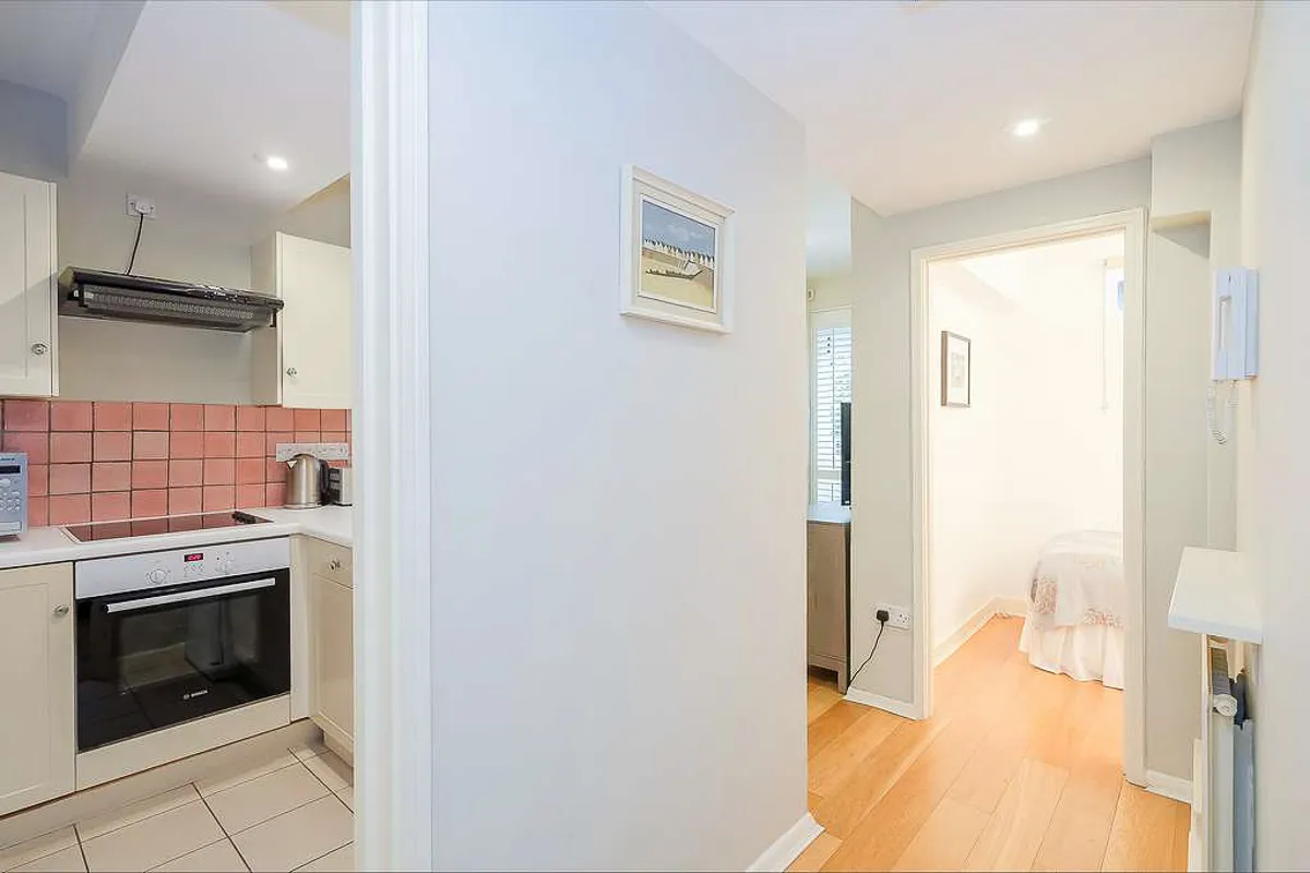 Sloane Square, holiday apartment in Chelsea, London