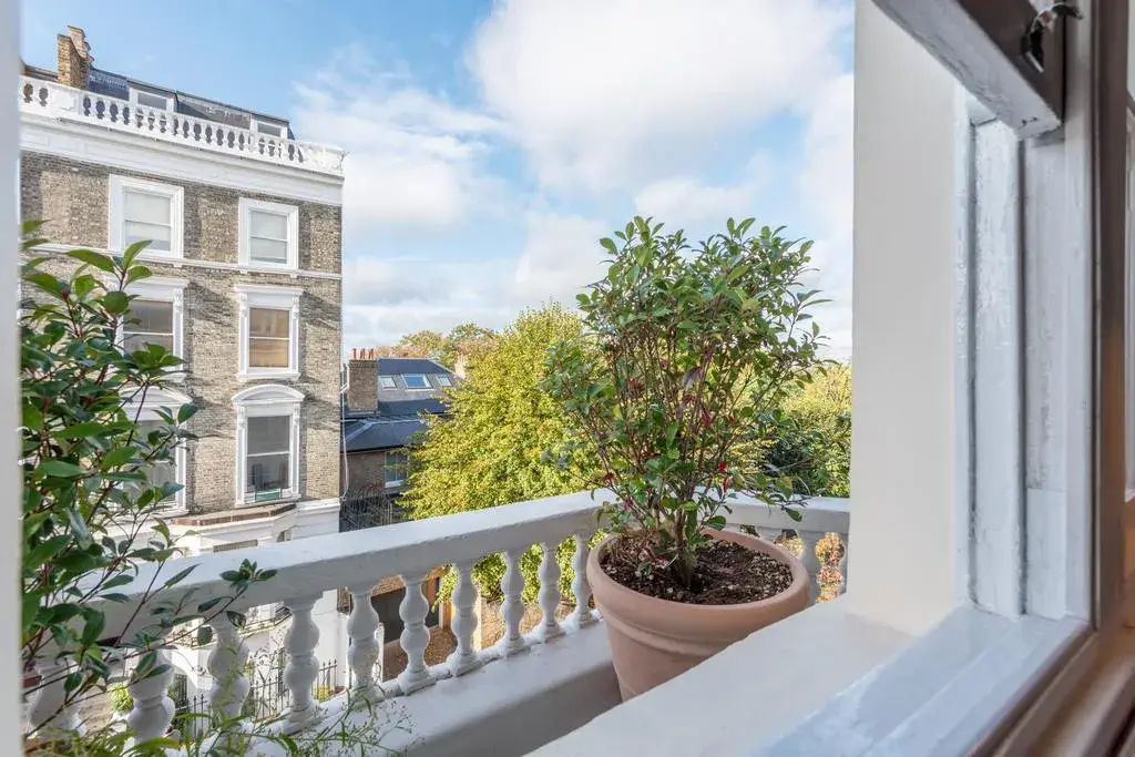 Campden Hill Gardens, holiday apartment in Notting Hill, London