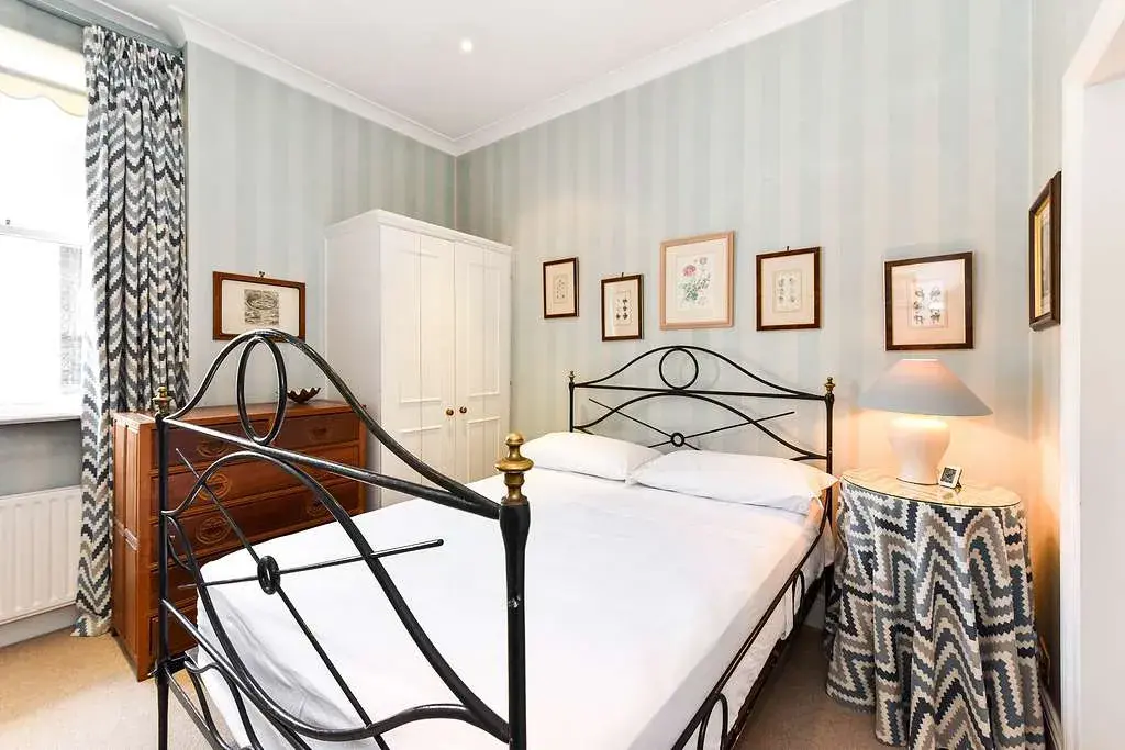 Beaufort Gardens, holiday apartment in Belgravia, London