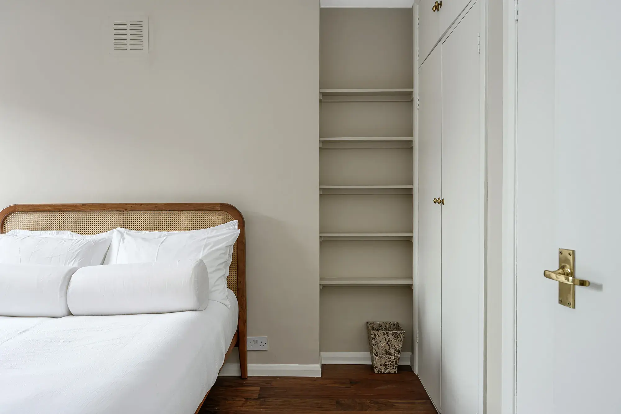 Sale Place, holiday apartment in Paddington, London