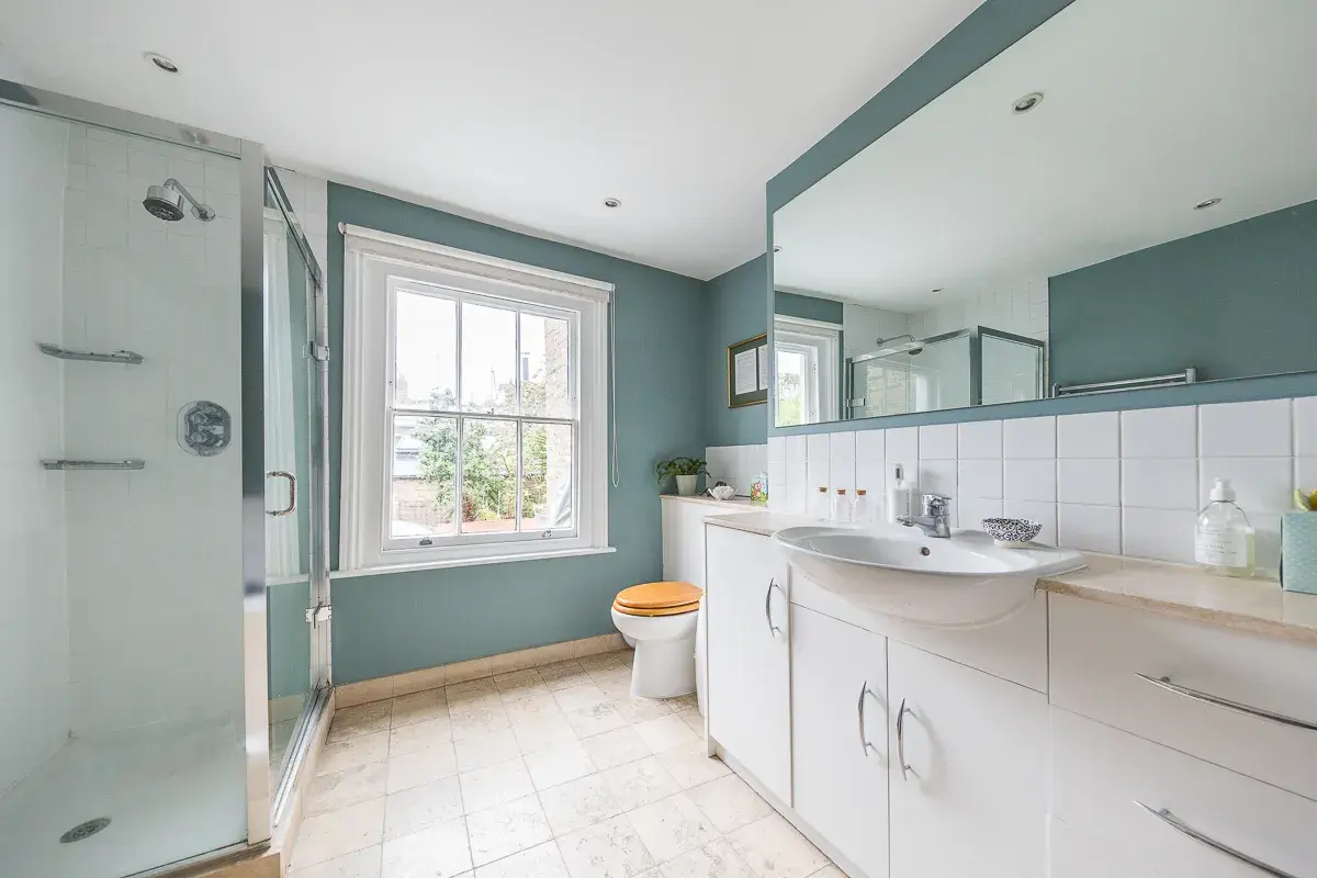 Waterford Road, holiday home in Fulham, London