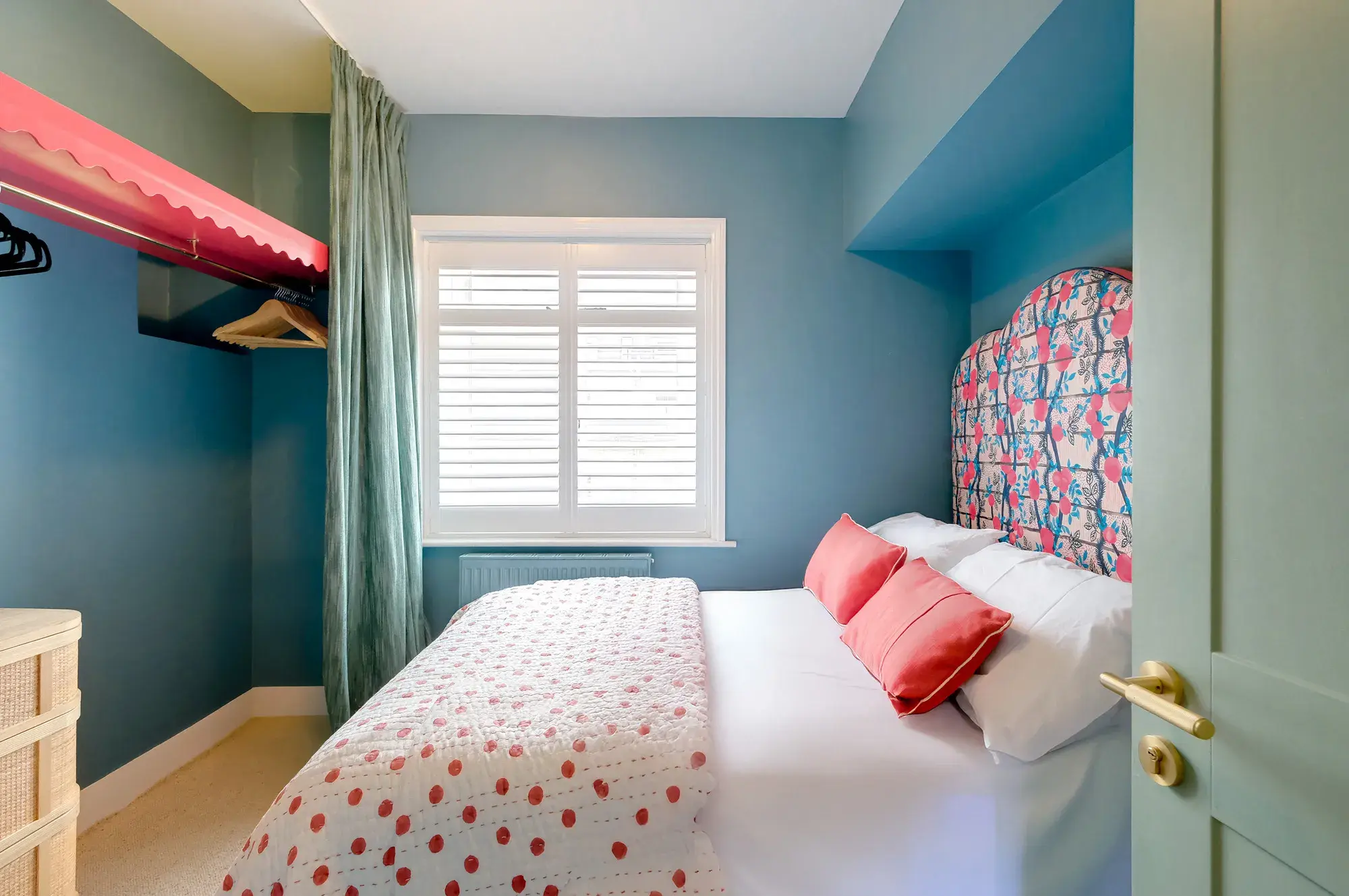 Gloucester Terrace, holiday apartment in Bayswater, London