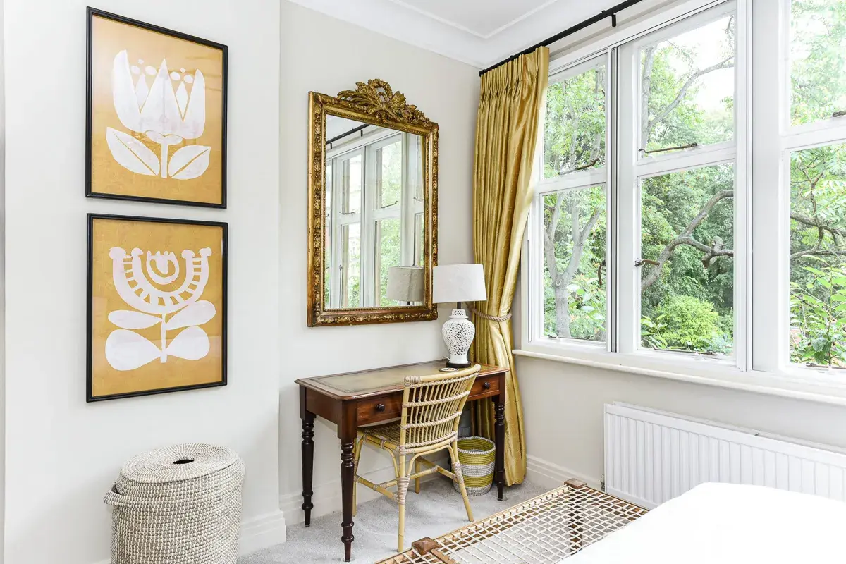 Kensington Gardens, holiday apartment in Kensington, London