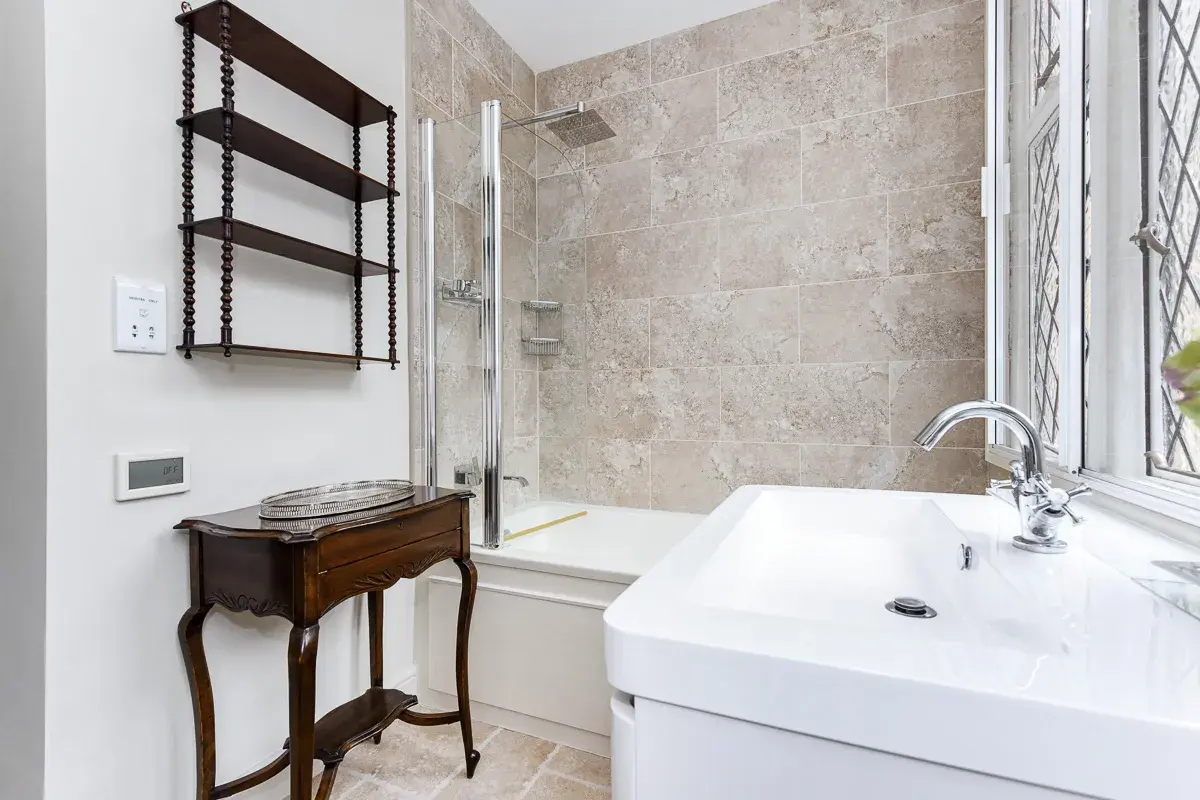 Kensington Gardens, holiday apartment in Kensington, London