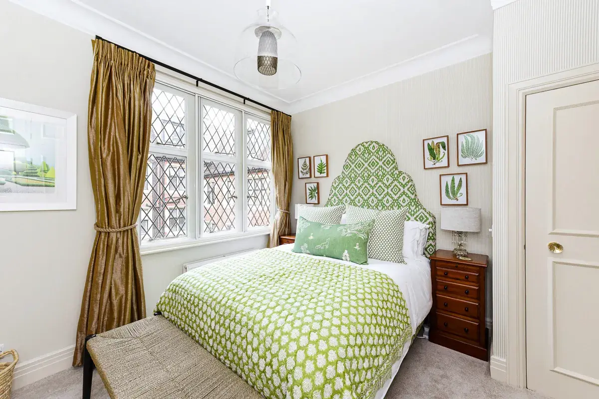 Kensington Gardens, holiday apartment in Kensington, London