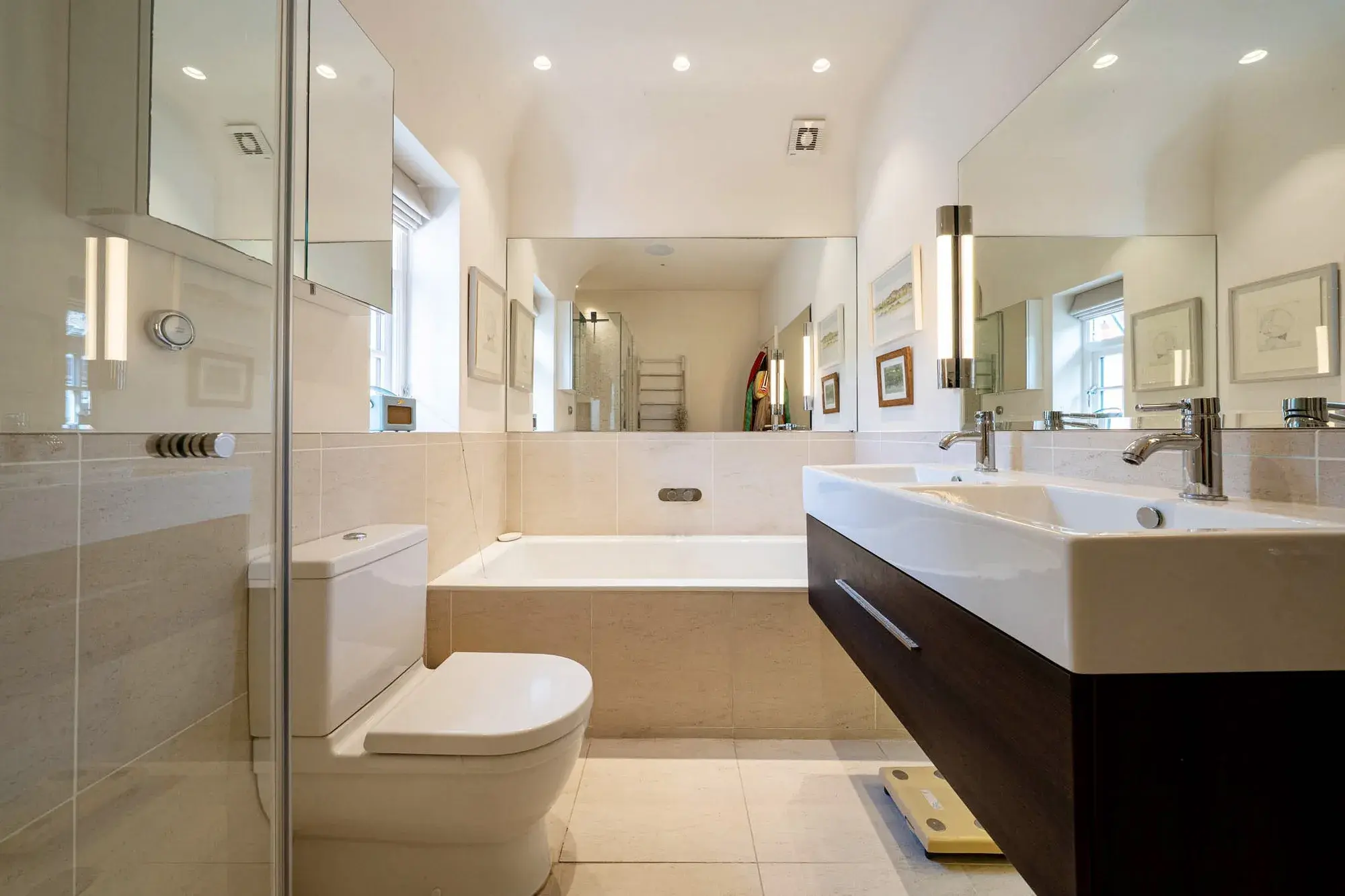 Ellerton Road, holiday home in Wandsworth, London