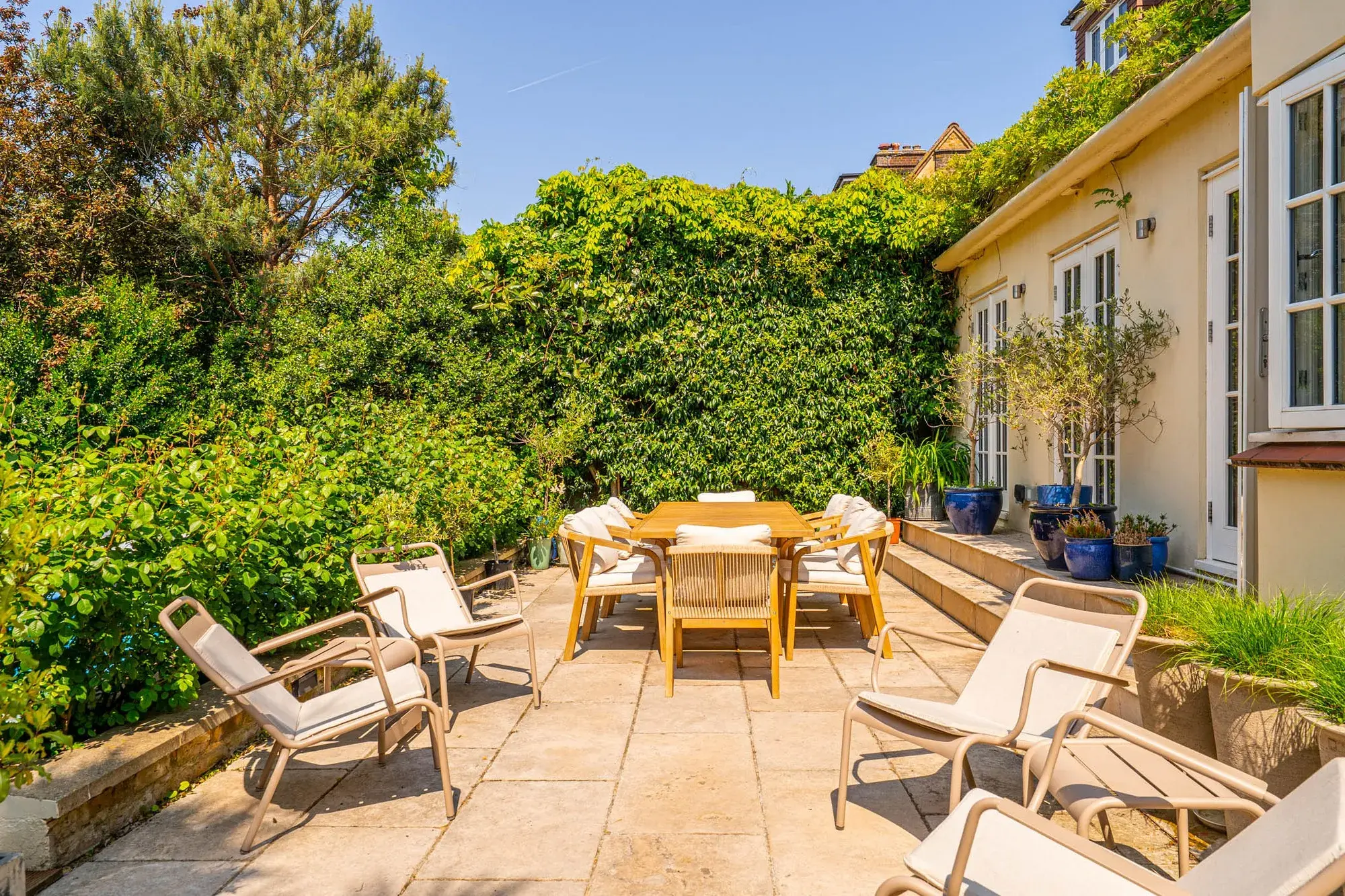 Ellerton Road, holiday home in Wandsworth, London