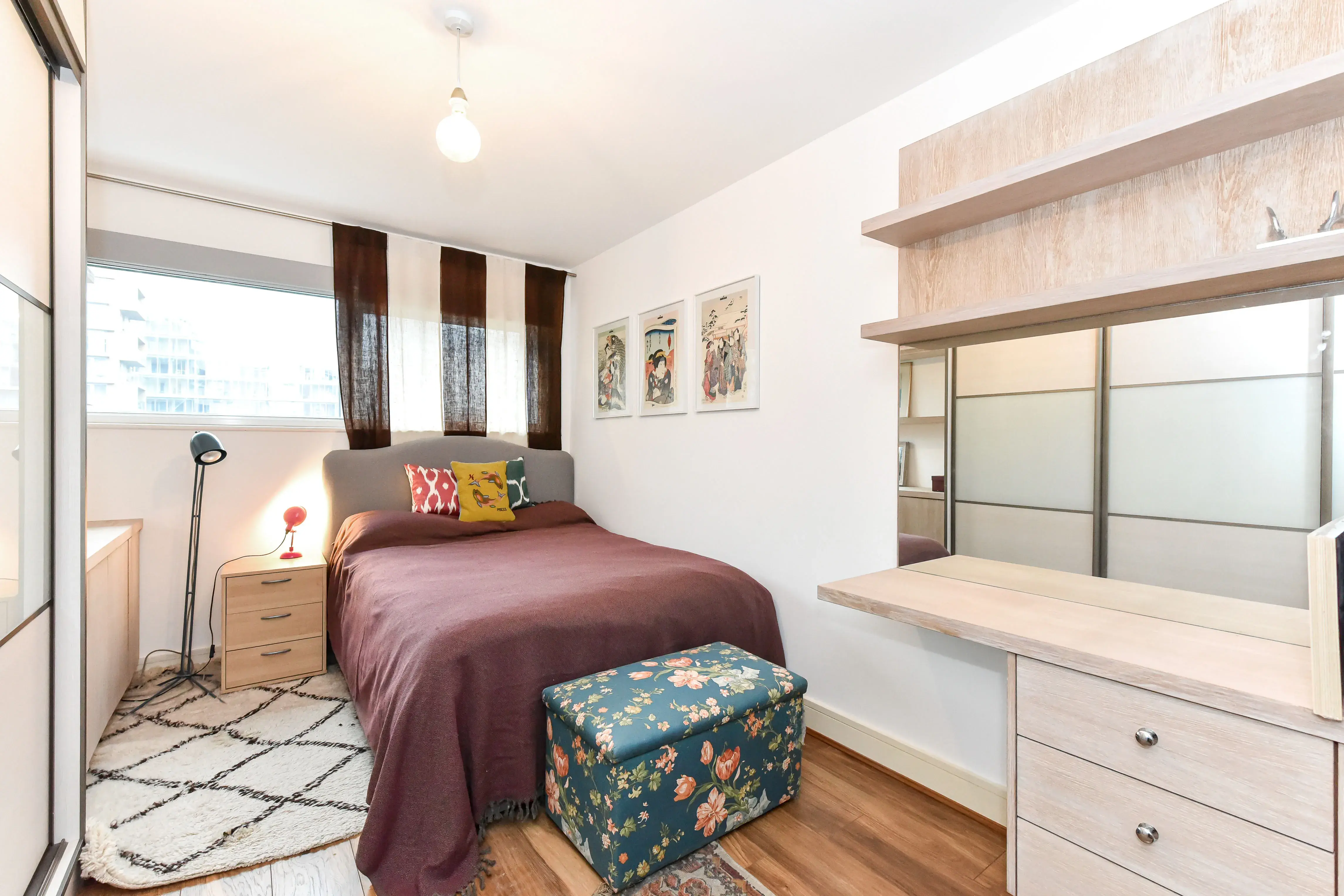 Chelsea Bridge Wharf, holiday apartment in Battersea, London