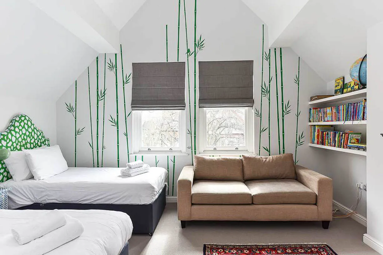 Brondesbury Road, holiday home in Area, London