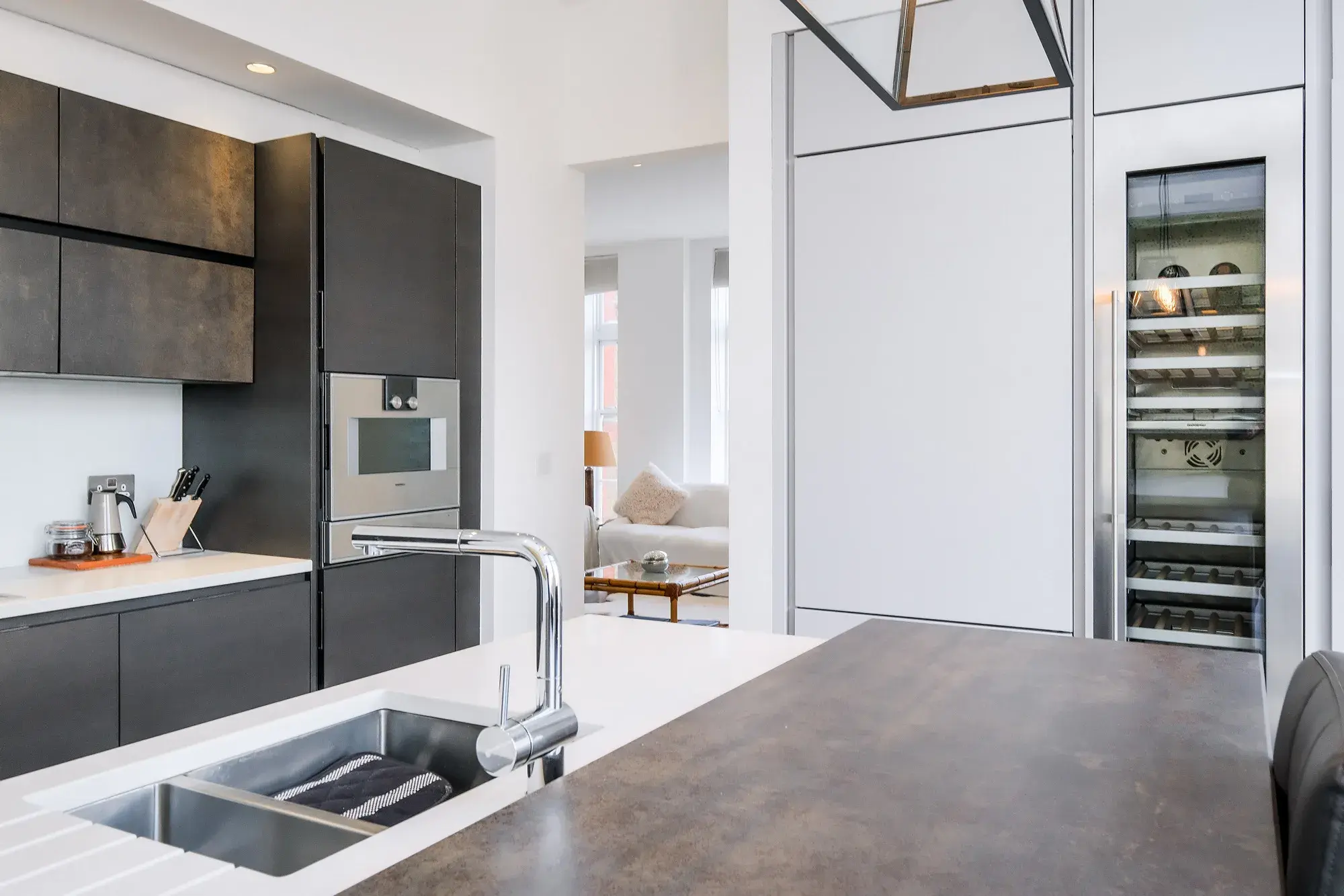 The Lanterns, holiday apartment in Battersea, London