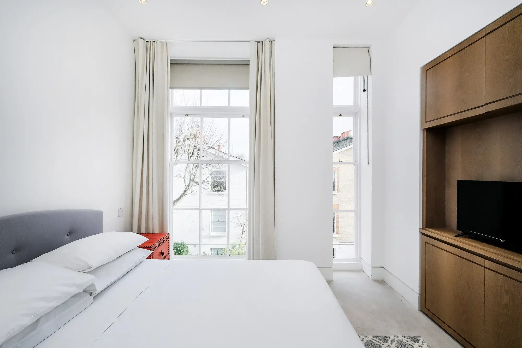 The Lanterns, holiday apartment in Battersea, London