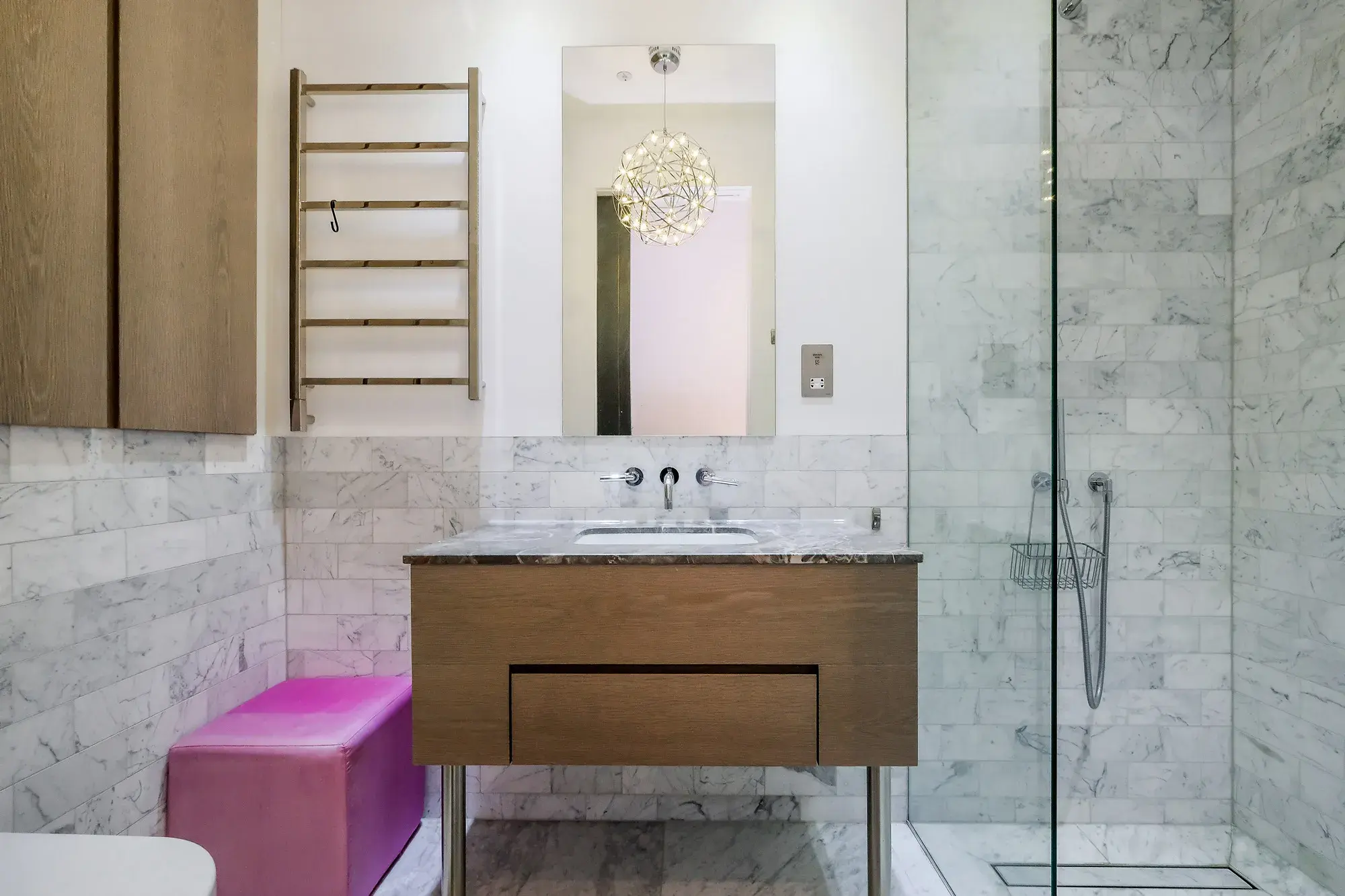 The Lanterns, holiday apartment in Battersea, London