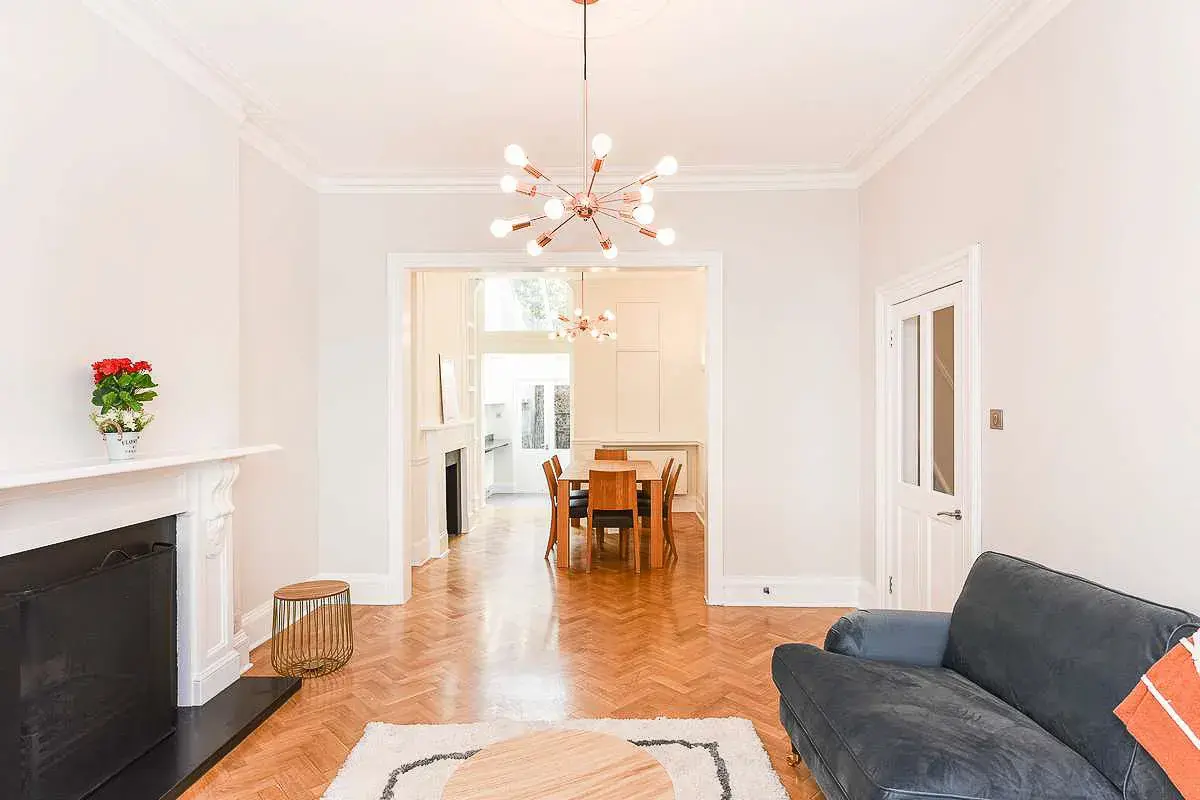 Hamilton Gardens, holiday home in St Johns Wood, London