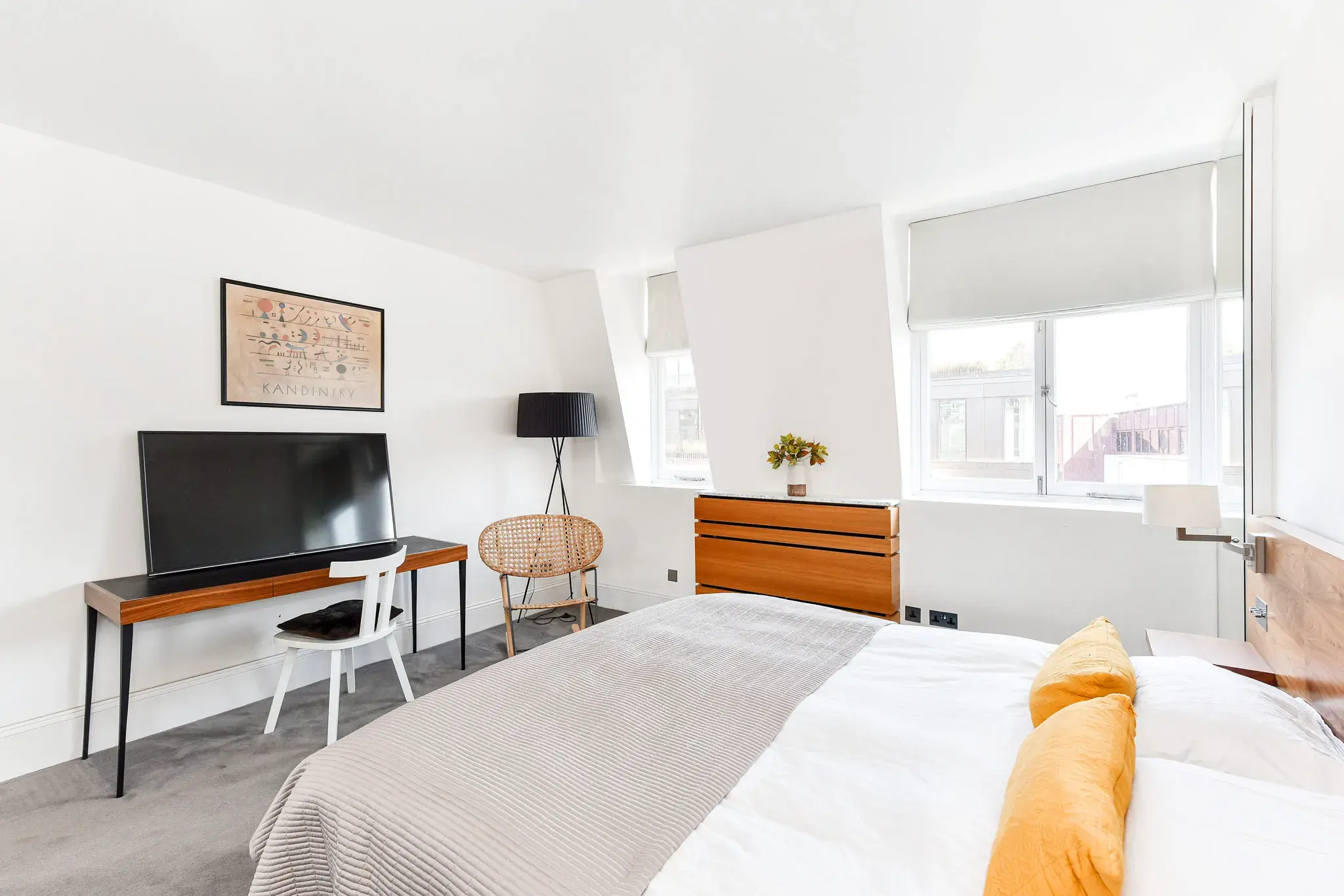 Iverna Court, holiday apartment in Kensington, London