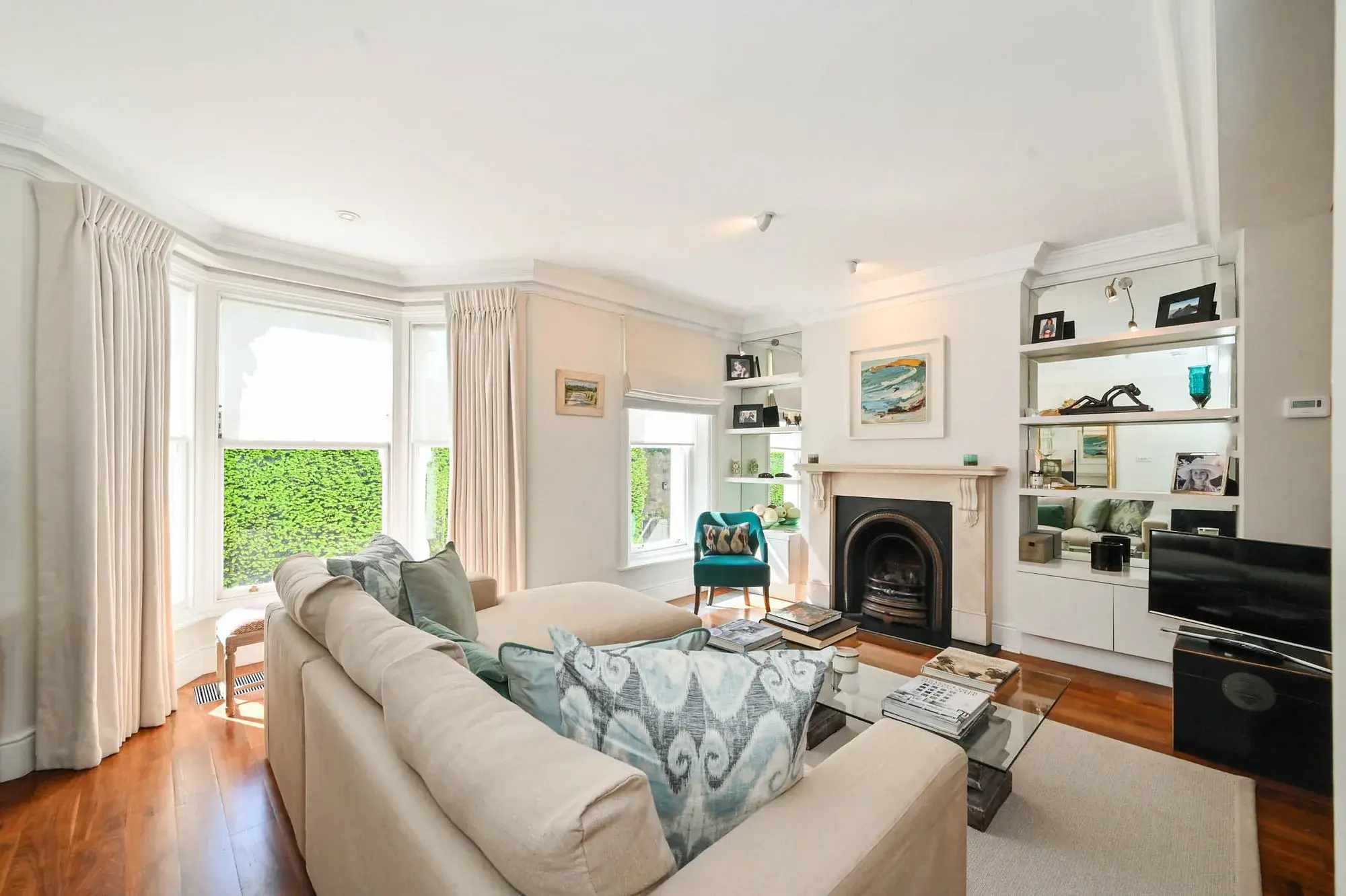 Parkgate Road, holiday apartment in Battersea, London