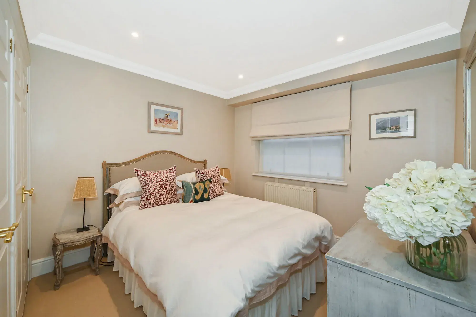 Parkgate Road, holiday apartment in Battersea, London