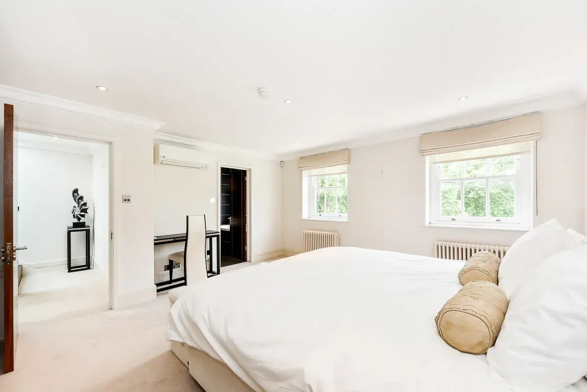 Lowndes Square, holiday apartment in Knightsbridge, London