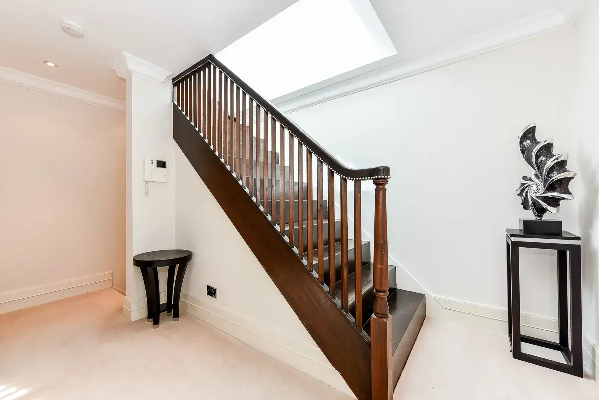 Lowndes Square, holiday apartment in Knightsbridge, London