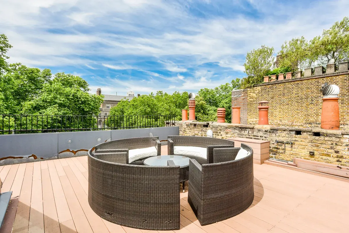 Lowndes Square, holiday apartment in Knightsbridge, London