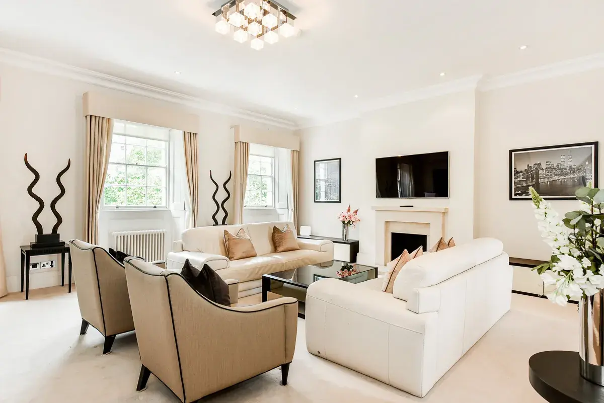 Lowndes Square, holiday apartment in Knightsbridge, London
