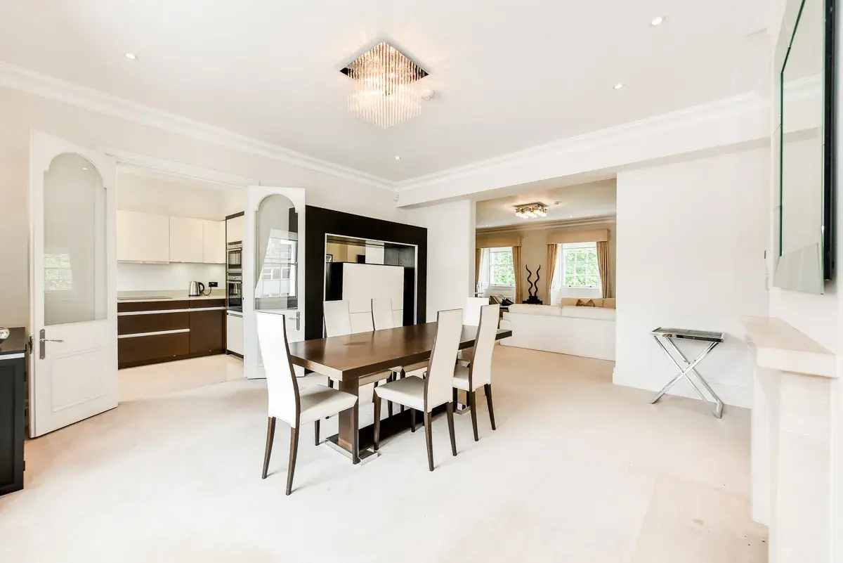 Lowndes Square, holiday apartment in Knightsbridge, London