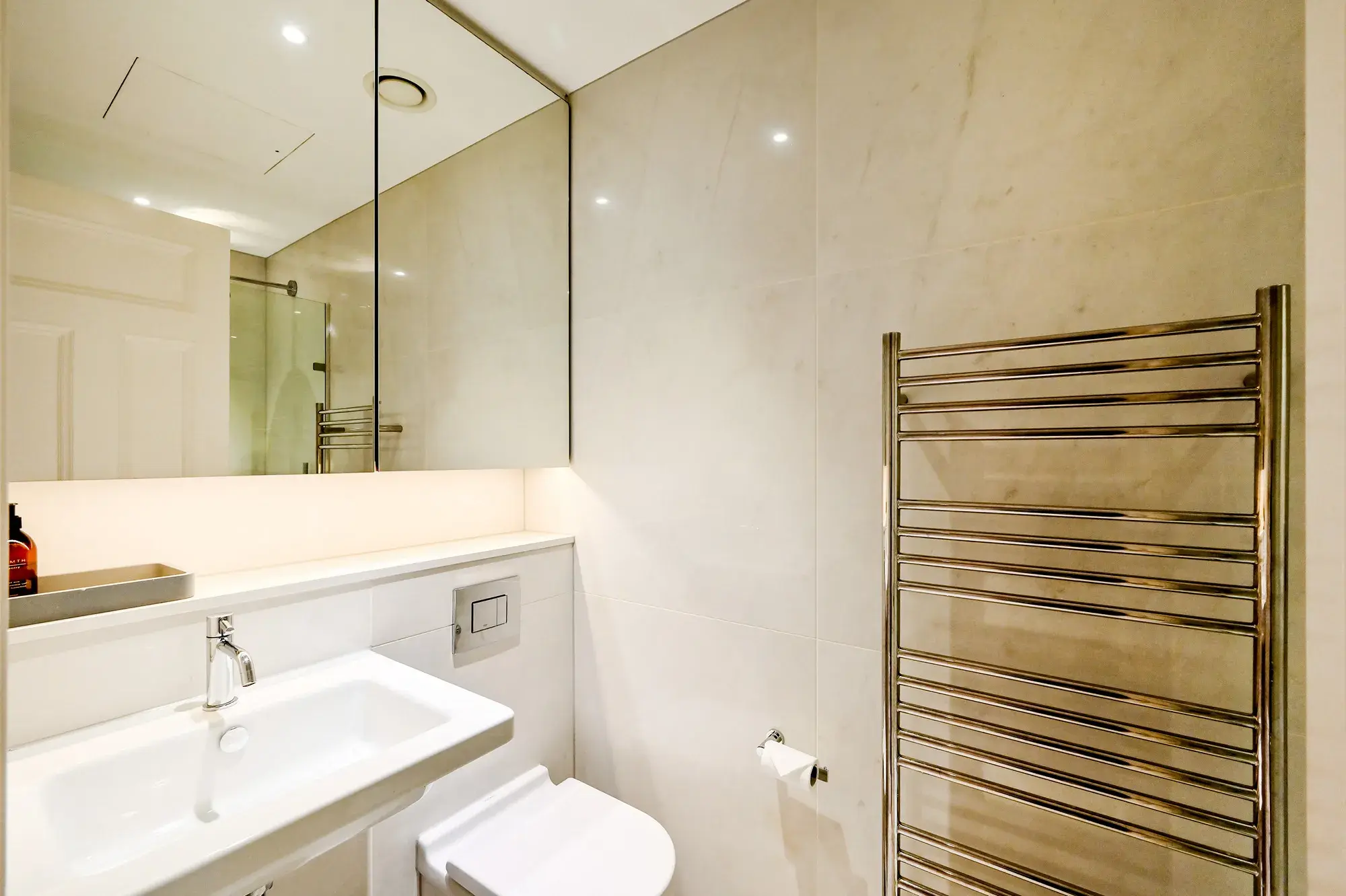 Lower Sloane Street, holiday apartment in Chelsea, London