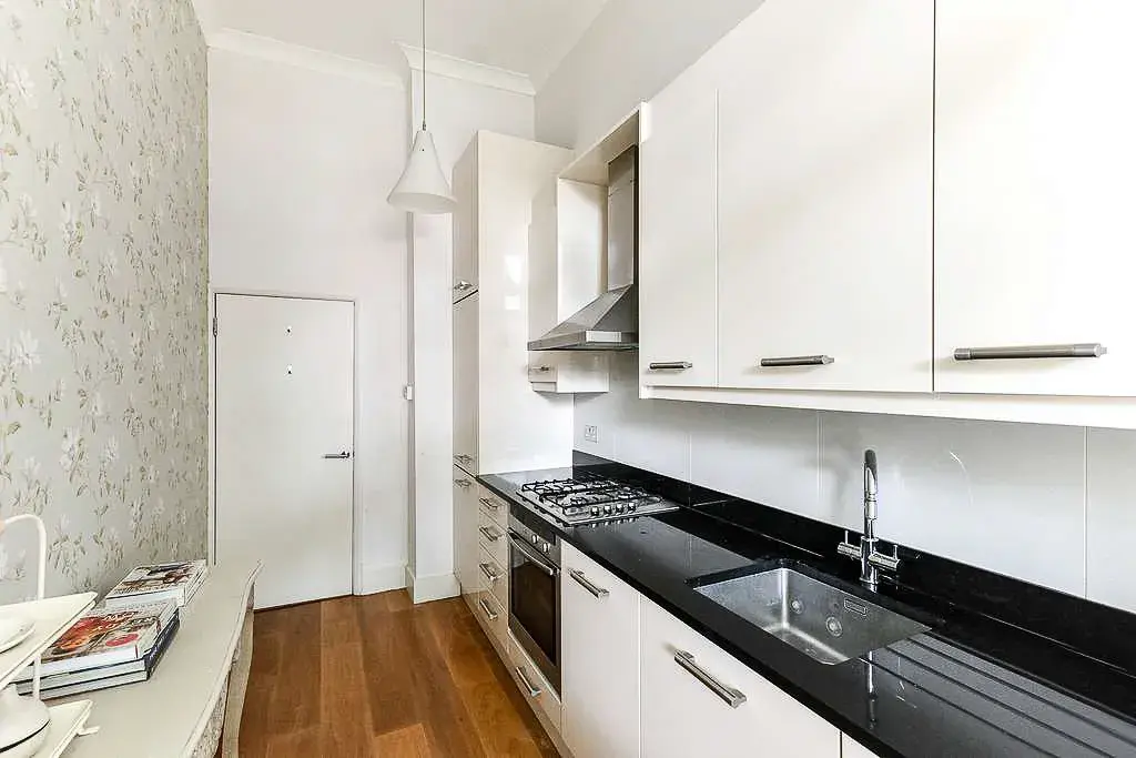 Evelyn Gardens, holiday apartment in South Kensington, London