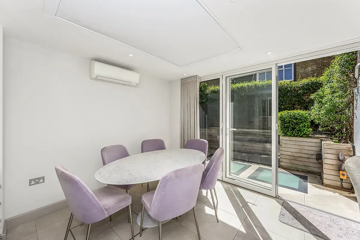 Campden Hill Gardens II, holiday home in Kensington, London
